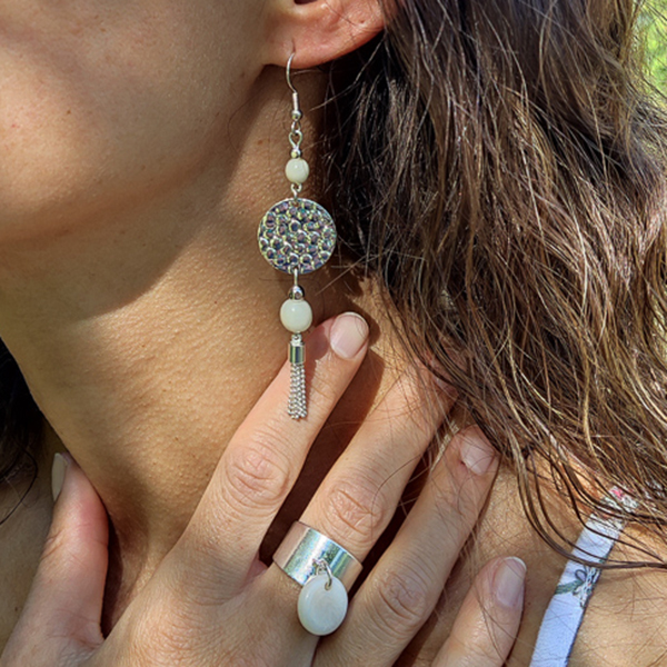 création de bijoux naturels