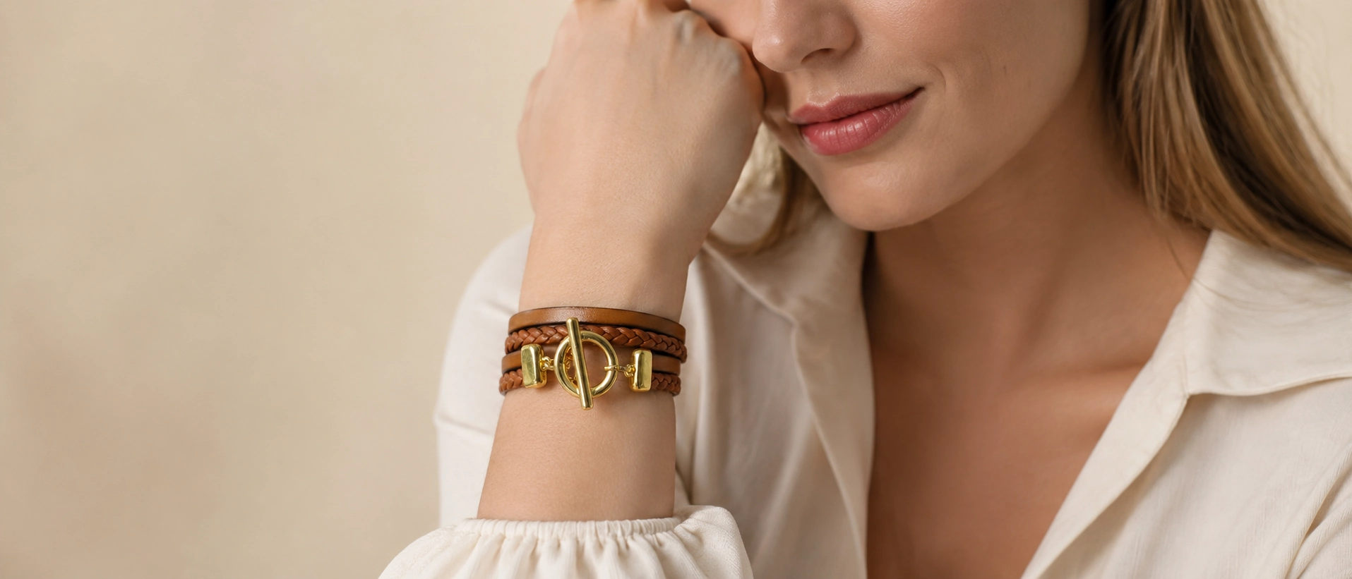 bracelet en lanières de cuir tressé et camel
